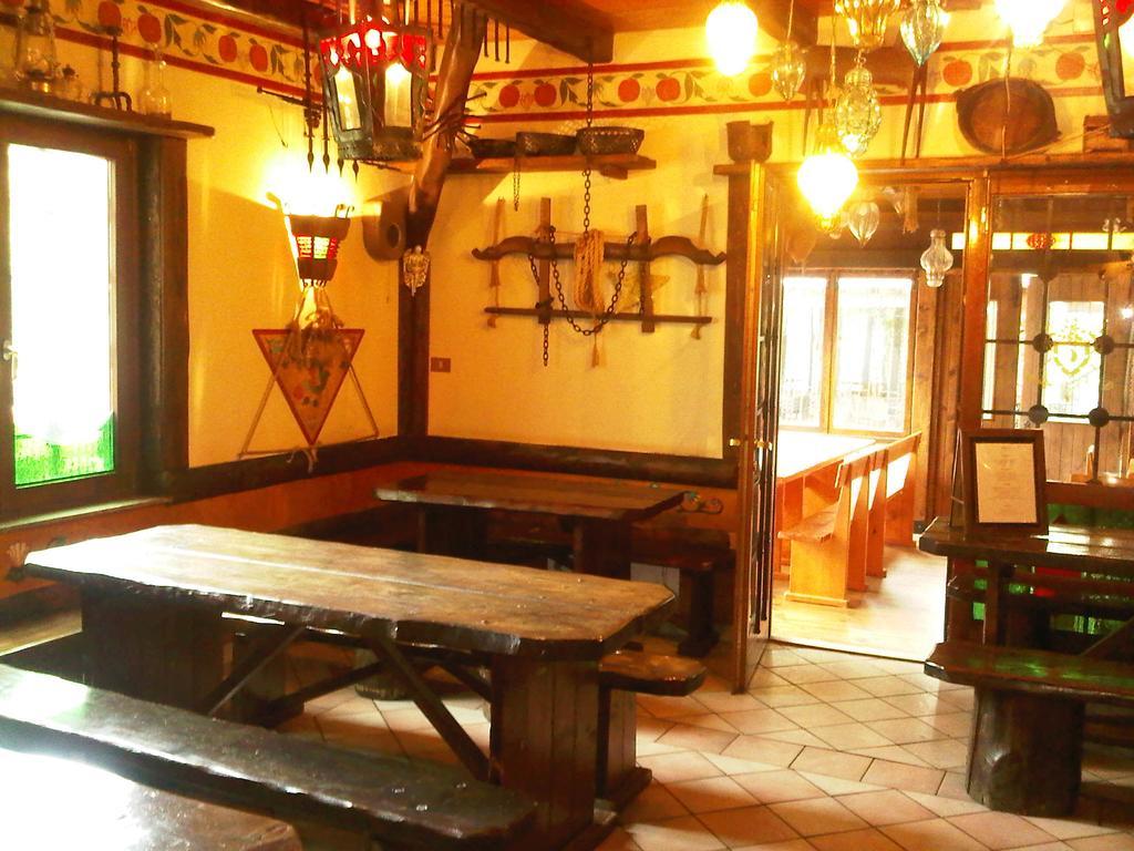 Agriturismo Mezzaluna Malchina Buitenkant foto