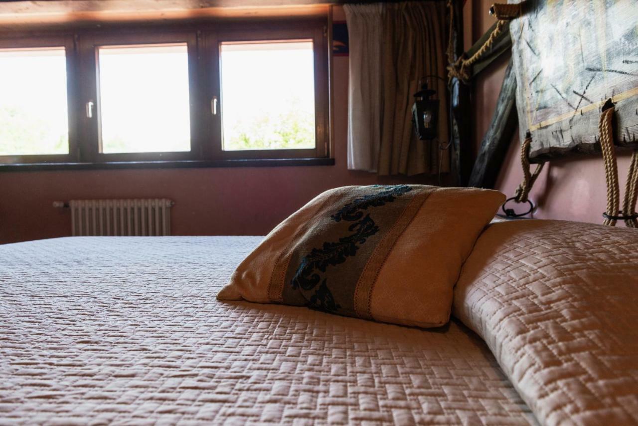 Agriturismo Mezzaluna Malchina Buitenkant foto